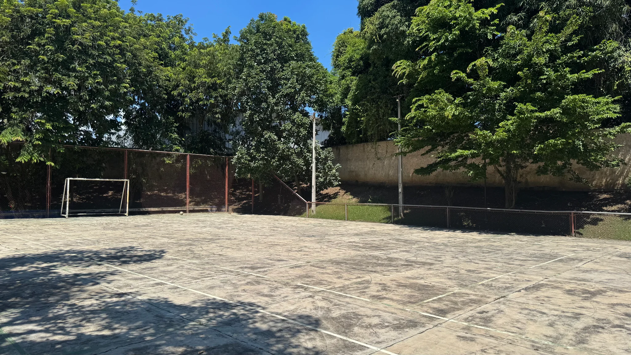 Apartamento à venda no Edifício Serra da Mantiqueira em Pindamonhangaba/SP. 