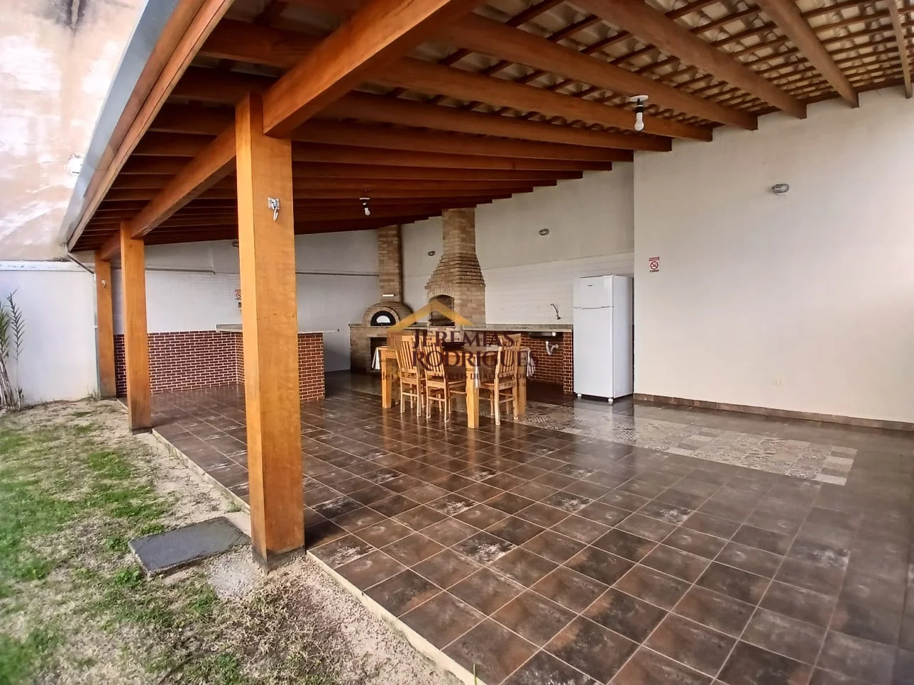 Apartamento à venda de Porteira fechada no Edifício Villagio Santa Terezinha em Taubaté/SP.