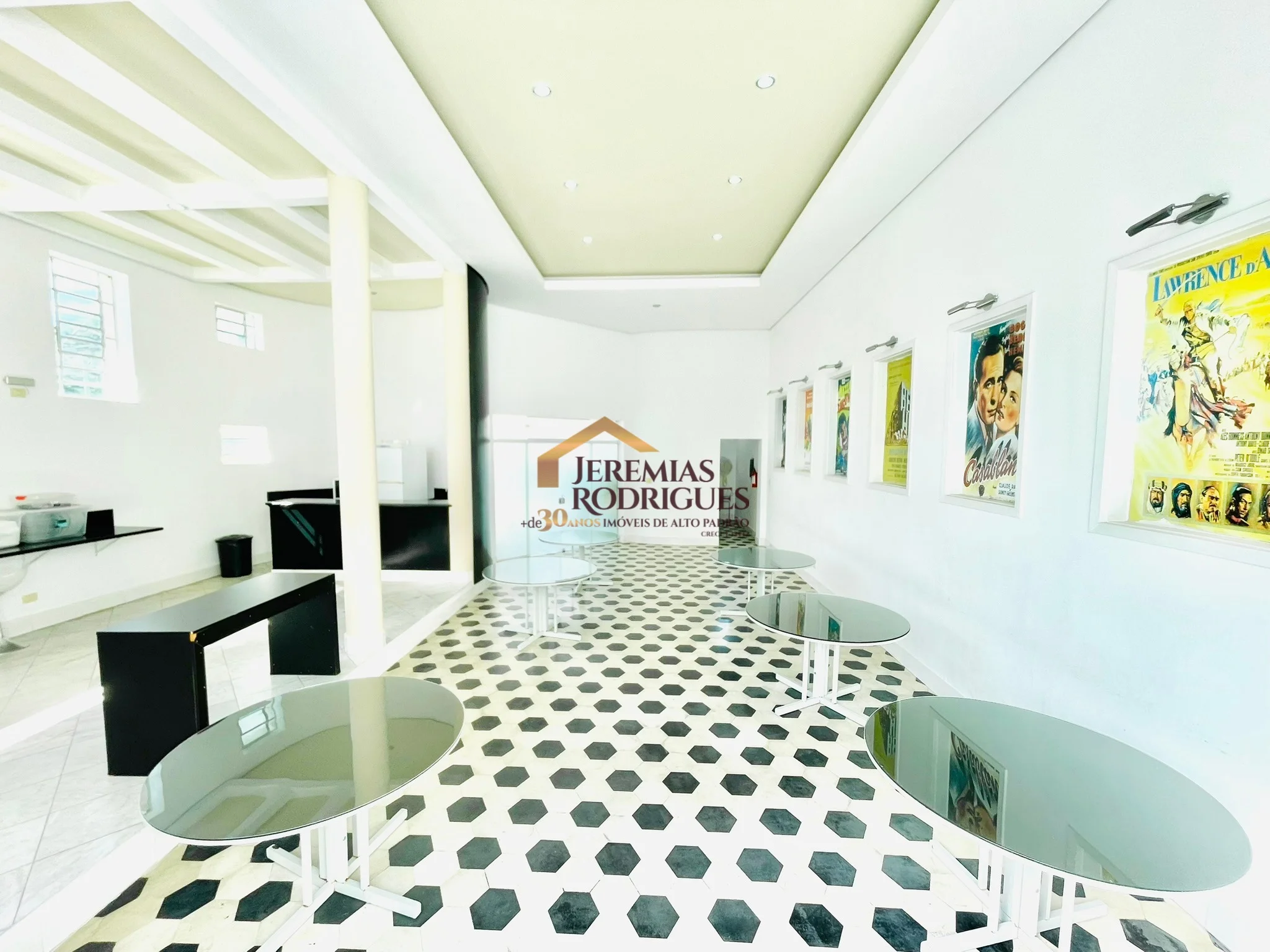 Apartamento à venda no Condomínio Lumiere em Taubaté/SP.