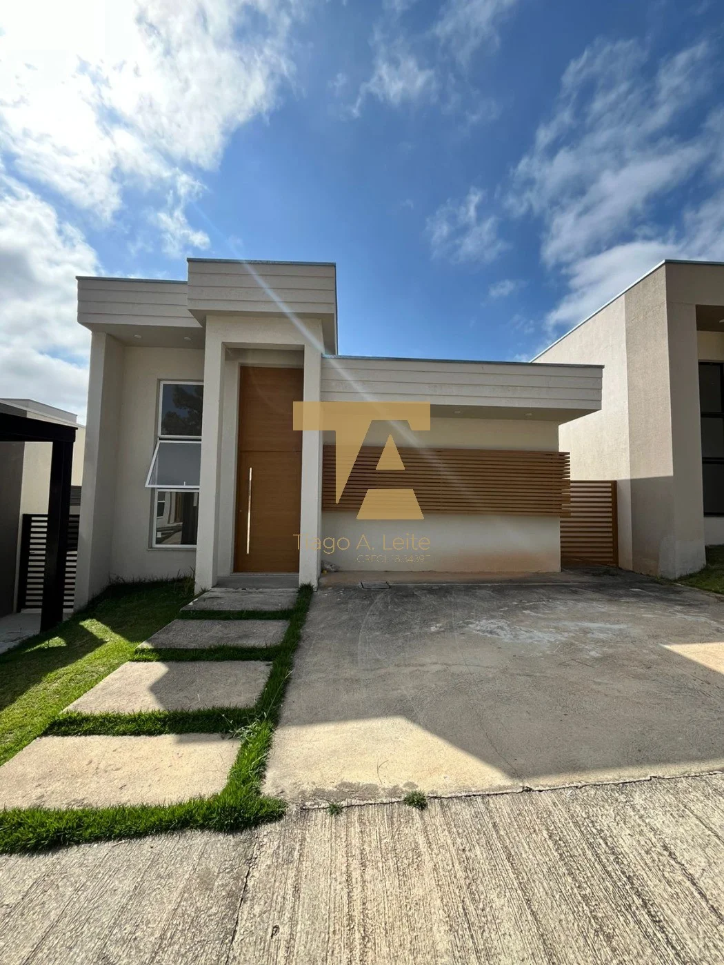 Casa à venda no Vita Village – 3 quartos, suíte, terreno 250 m² | Pindamonhangaba