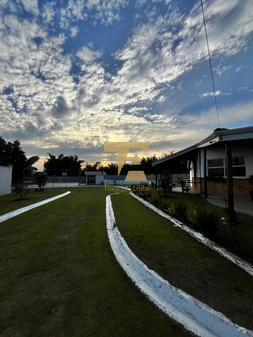 Casa com 3 Suítes à Venda em Condomínio Pérola do Vale em Tremembé/SP