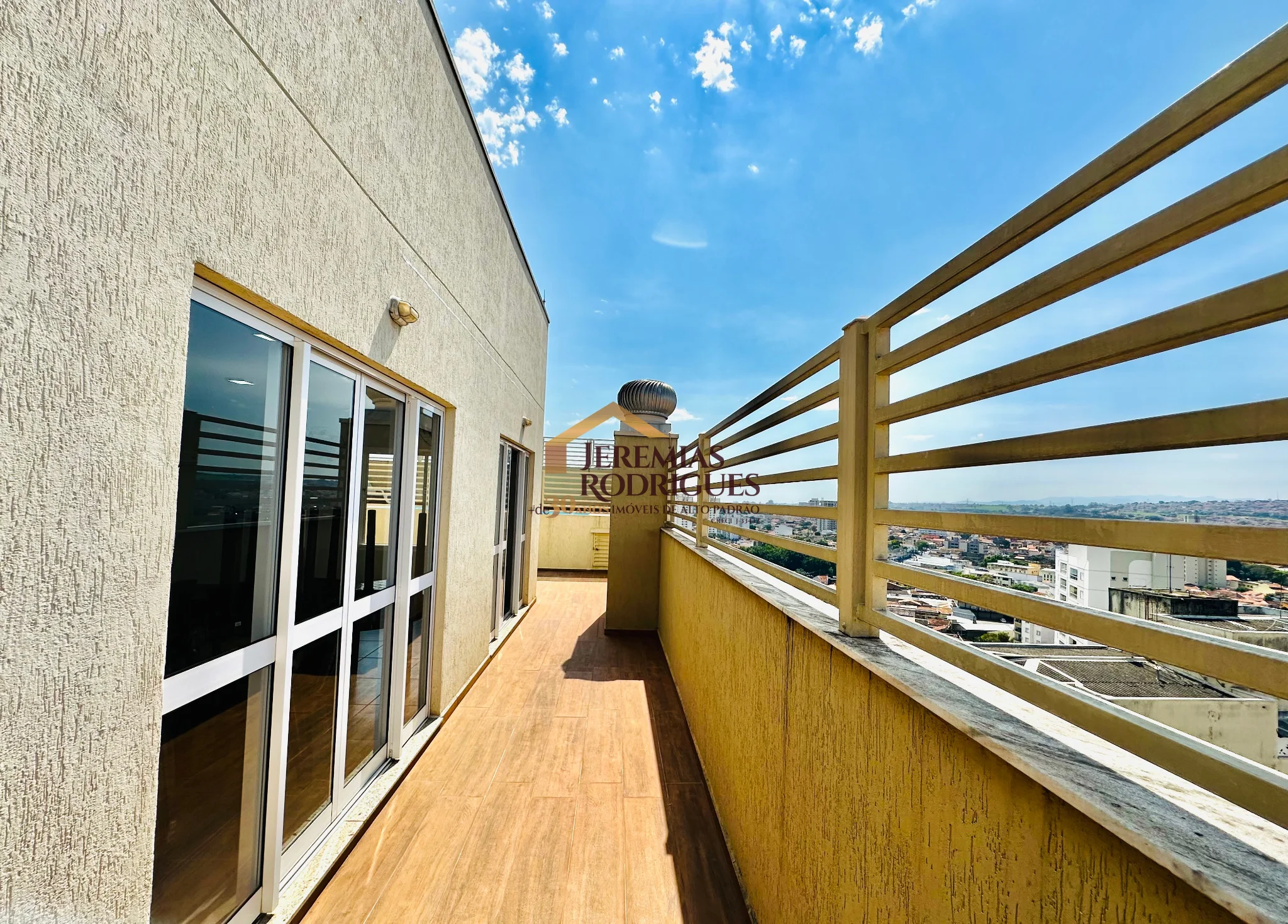 Apartamento para locação e venda no Edifício Solar Vicente Giffoni em Taubaté/SP.