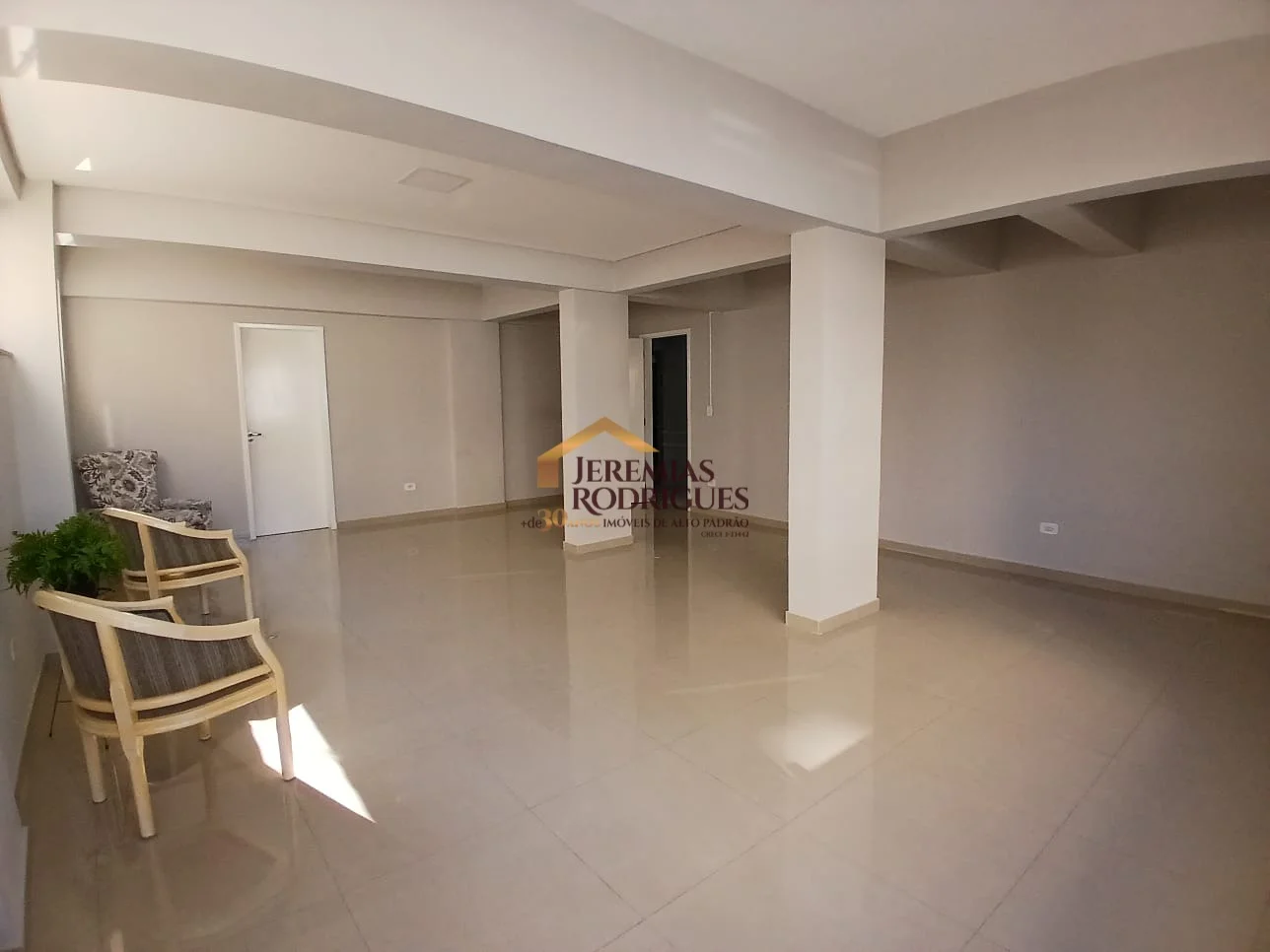 Apartamento à venda de Porteira fechada no Edifício Villagio Santa Terezinha em Taubaté/SP.