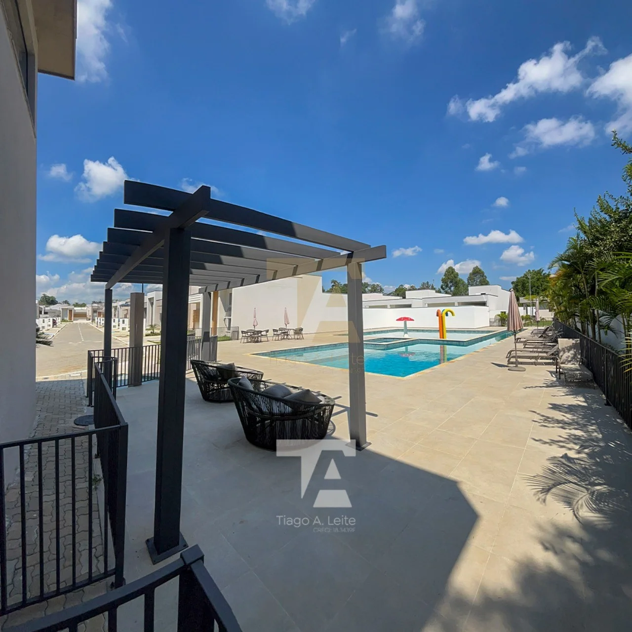 Casa à venda no Vita Village – 3 quartos, suíte, terreno 250 m² | Pindamonhangaba