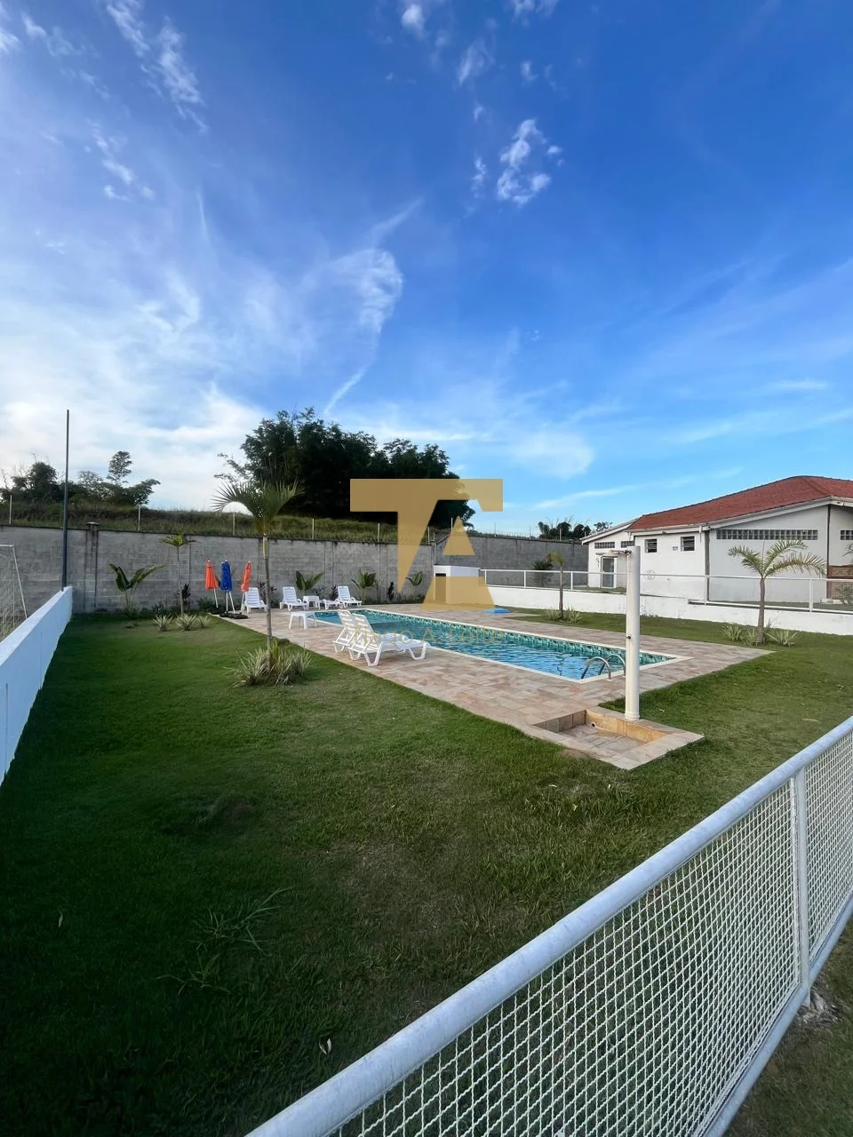 Casa com 3 Suítes à Venda em Condomínio Pérola do Vale em Tremembé/SP