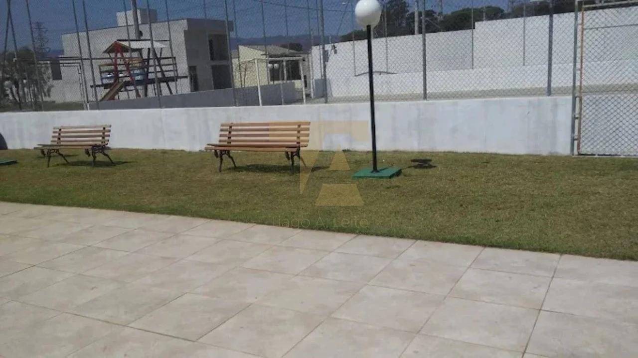 Casa térrea moderna com ilha gourmet à venda no Condomínio Laguna Residencial em Pindamonhangaba/SP