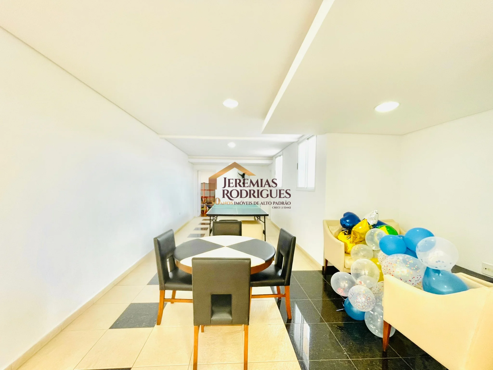 Apartamento à venda no Condomínio Lumiere em Taubaté/SP.