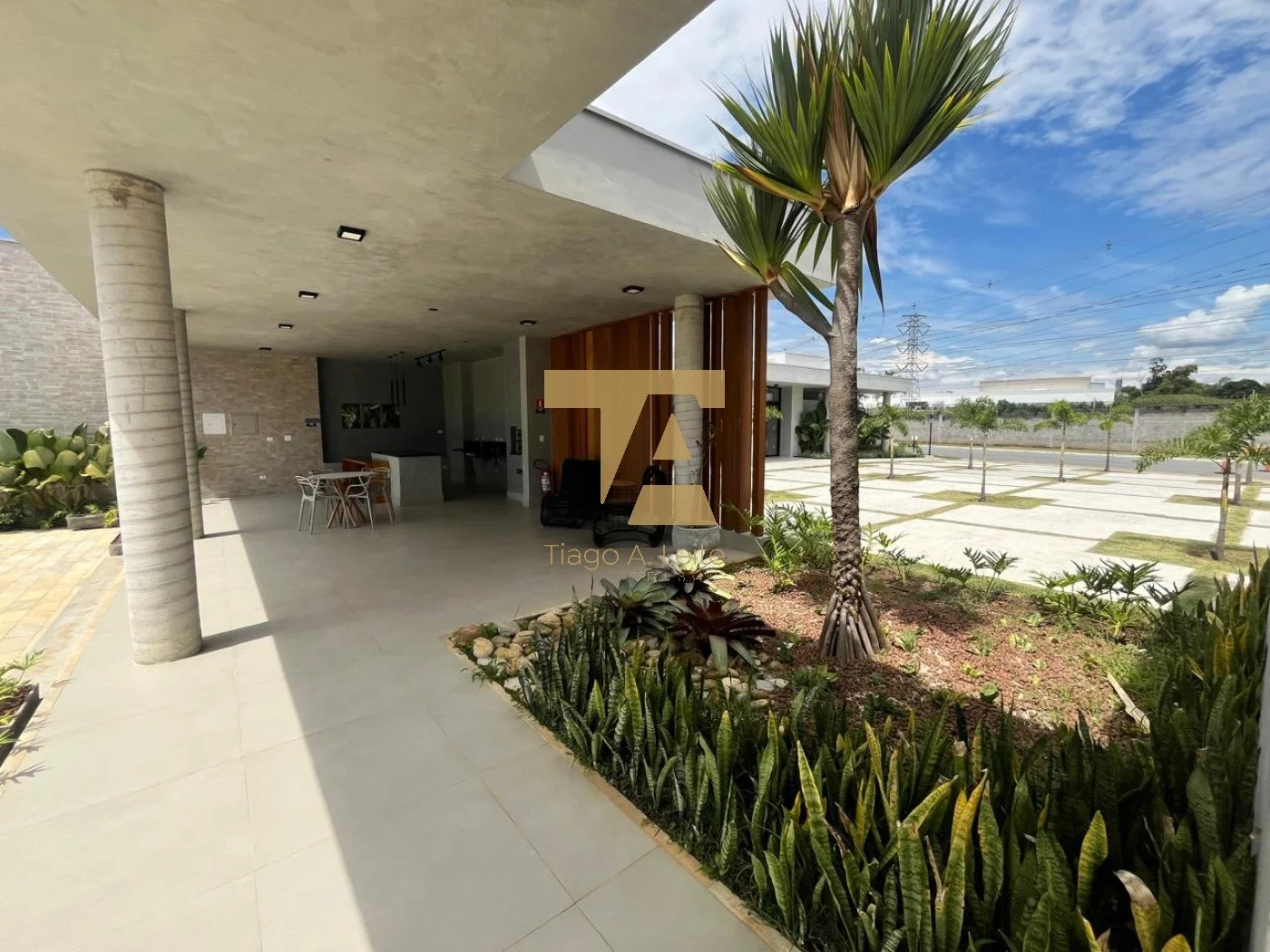 Casa alto padrão com 3 dormitórios à venda no Bosque do Imperador em Pindamonhangaba/SP