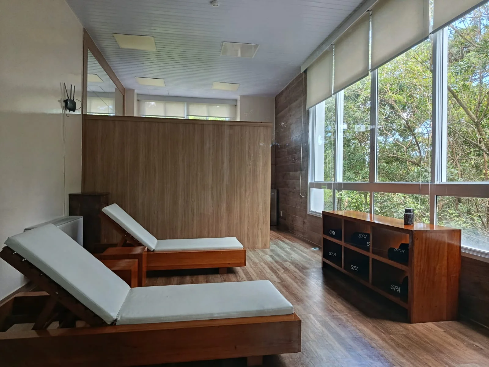 Apartamento à venda com 3 suítes no Edifício Le Premier em Campos do Jordão/SP. 