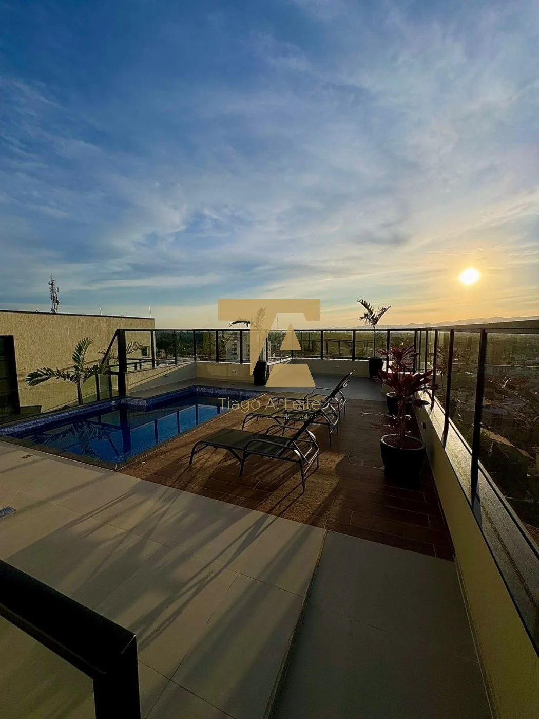 Apartamento no Edifício Santiago em Pindamonhangaba com localização privilegiada