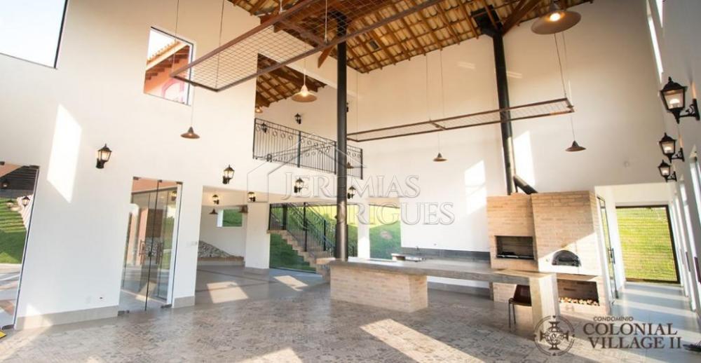 Terreno com 869 m² - Condomínio Colonial Village II  - Pindamonhangaba/SP.