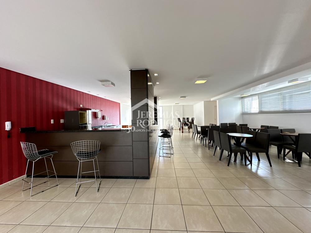 Apartamento mobiliado para venda e locação, 263 m² no Edifício Placere em Taubaté/SP.