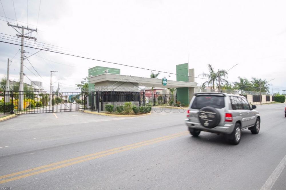 Casa para venda e locação com 4 dormitórios no Condomínio Jatobá em Tremembé/SP.