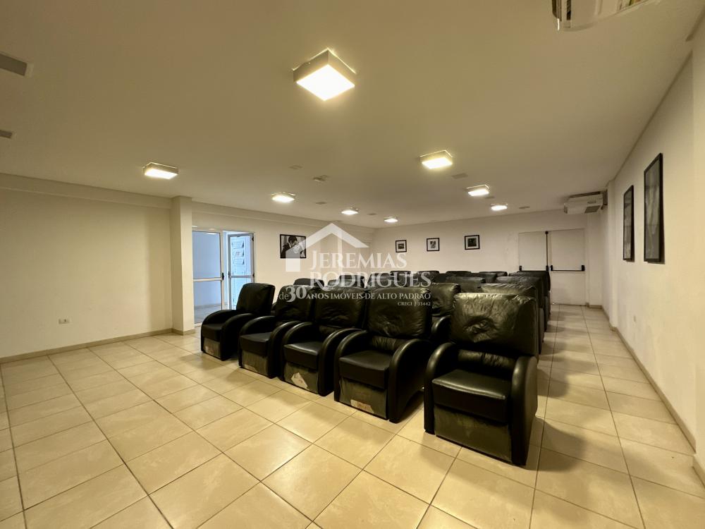 Apartamento mobiliado para venda e locação, 263 m² no Edifício Placere em Taubaté/SP.