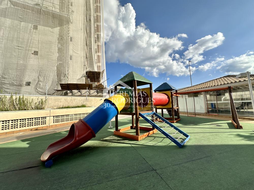 Apartamento mobiliado para venda e locação, 263 m² no Edifício Placere em Taubaté/SP.
