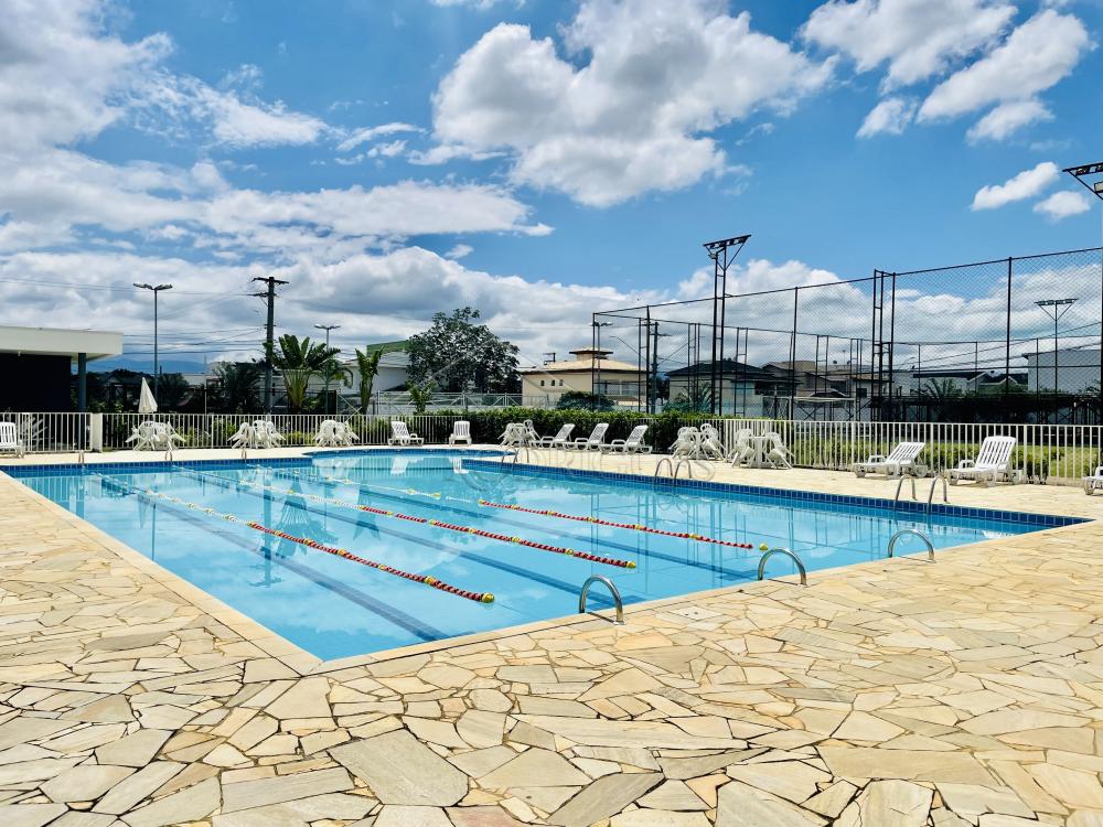 Casa com 3 quartos, 252 m²- Condomínio Campos do Conde Chamboard - Tremembé/SP