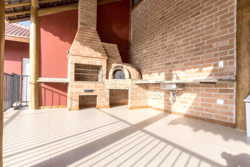 Casa para venda e locação com 3 dormitórios no Condomínio Tecoara em Taubaté/SP.