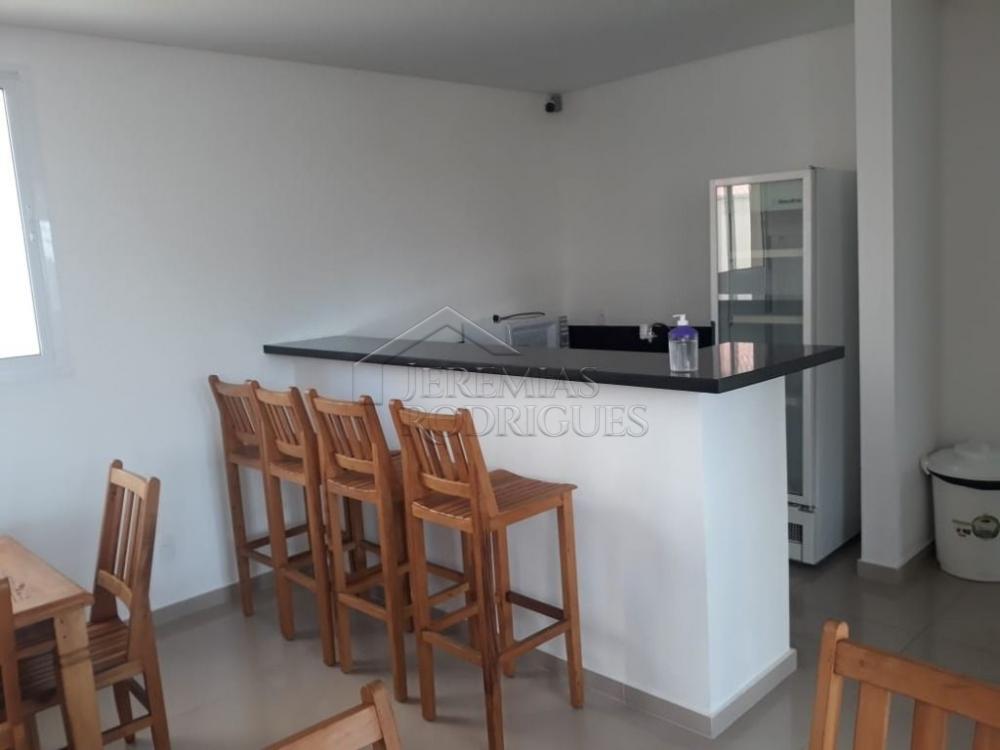 Apartamento à venda no Edifício Maison em Taubaté/ SP.