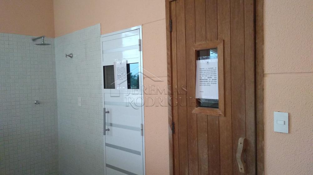 A Imobiliária Jeremias Rodrigues Imóveis de Alto Padrão disponibiliza para venda essa casa no Condomínio Morada do Visconde em Tremembé/SP.
