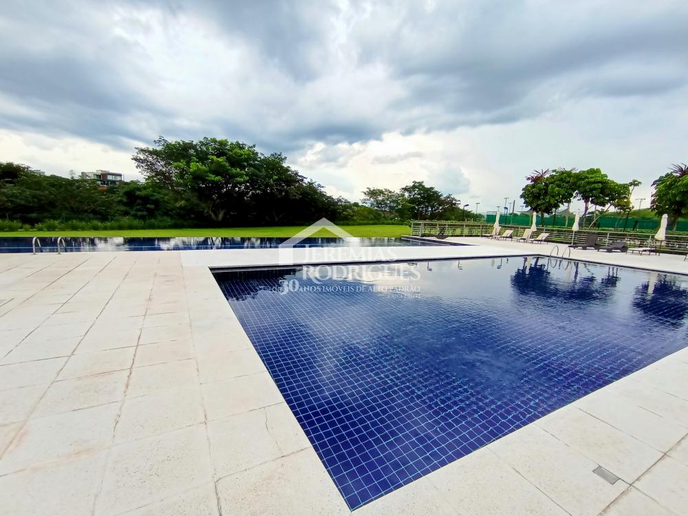 Casa à venda com 4 suítes no Condomínio Residencial Alphaville II em São José dos Campos/SP.