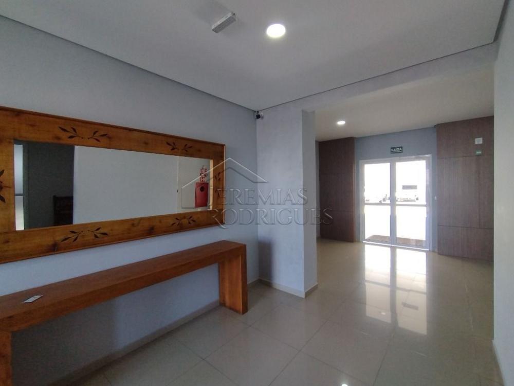 Apartamento à venda no Edifício Maison em Taubaté/ SP.