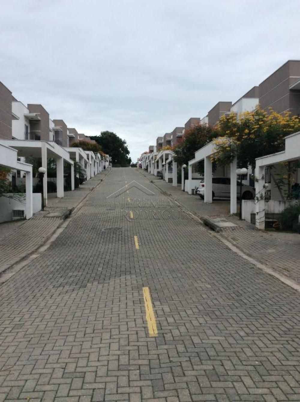 Casa com 3 dormitórios, 119 m² - Condomínio Residencial Contemporâneo Club - Taubaté/SP.