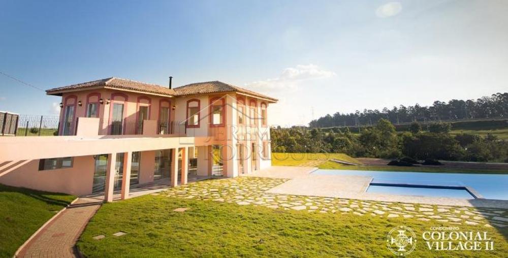 Terreno com 869 m² - Condomínio Colonial Village II  - Pindamonhangaba/SP.