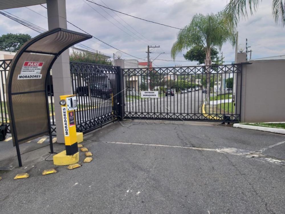 Casa para venda e locação com 3 dormitórios no Condomínio Pinheiros em Tremembé/SP. 