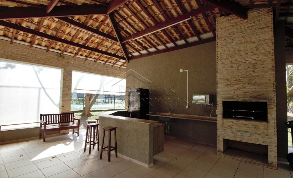 Casa à venda com 4 dormitórios no Condomínio Terras de San Marco em Taubaté/SP.