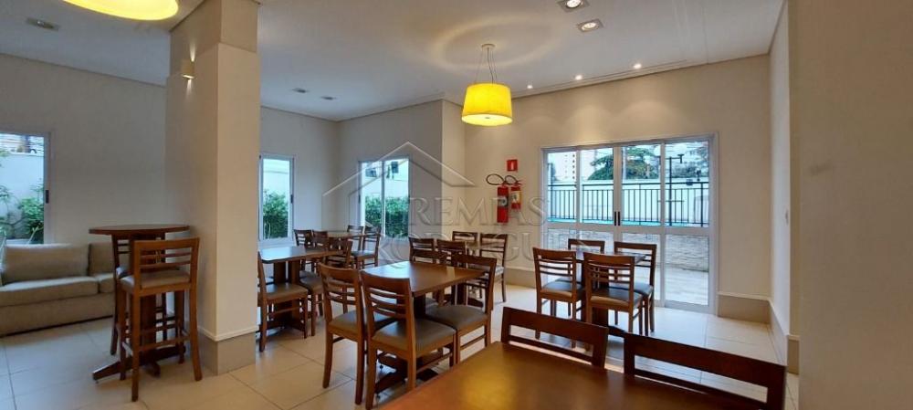 Apartamento à venda no Edifício Sauípe em Taubaté/SP.