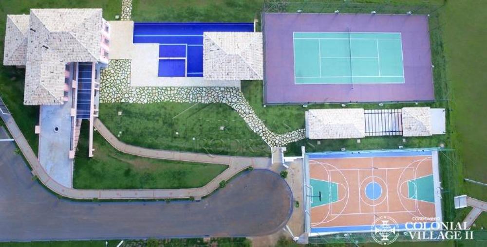 Terreno com 869 m² - Condomínio Colonial Village II  - Pindamonhangaba/SP.