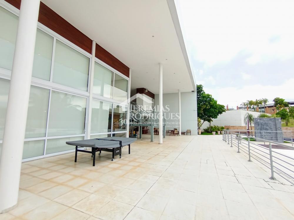 Casa à venda com 4 suítes no Condomínio Residencial Alphaville II em São José dos Campos/SP.