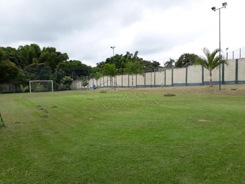 Casa à venda com 3 dormitórios no Condomínio Portal do Sol em Tremembé/SP.