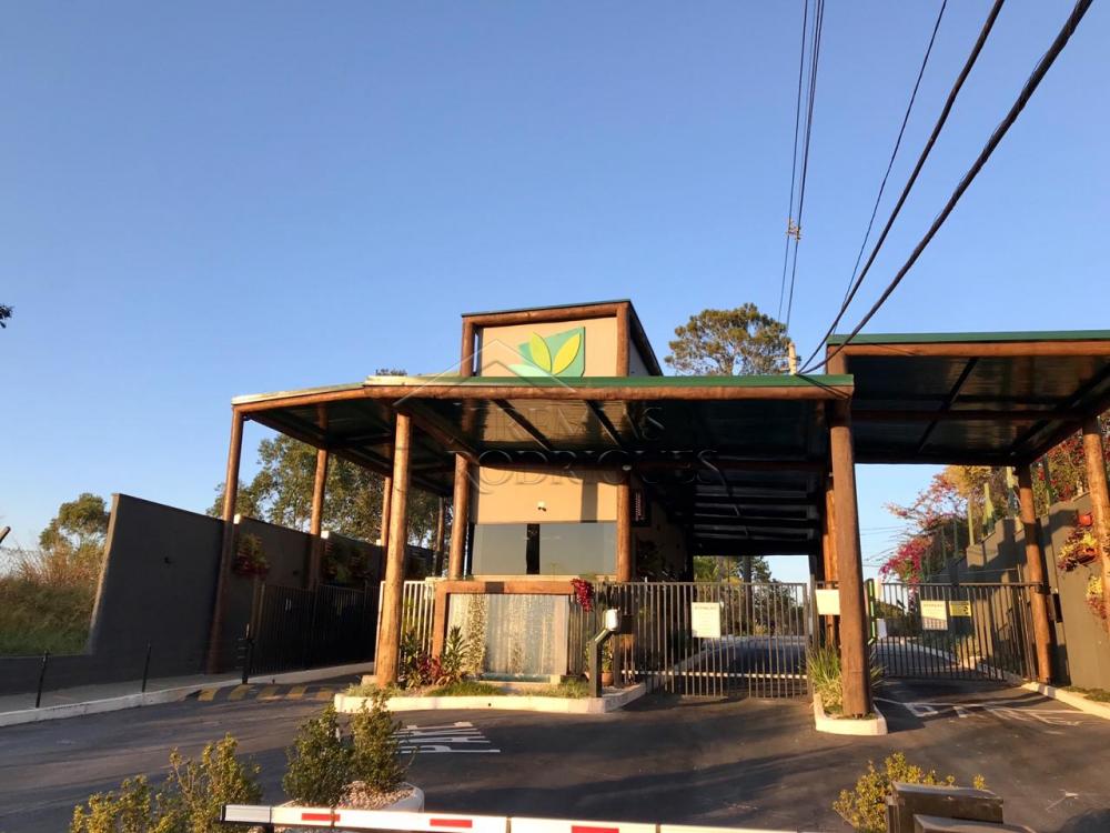 Casa à venda com 3 dormitórios no Condomínio Chácaras Cataguá em Taubaté/SP