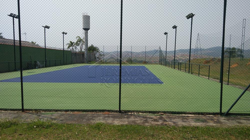 Casa à venda com 3 dormitórios no Condomínio Chácaras Cataguá em Taubaté/SP