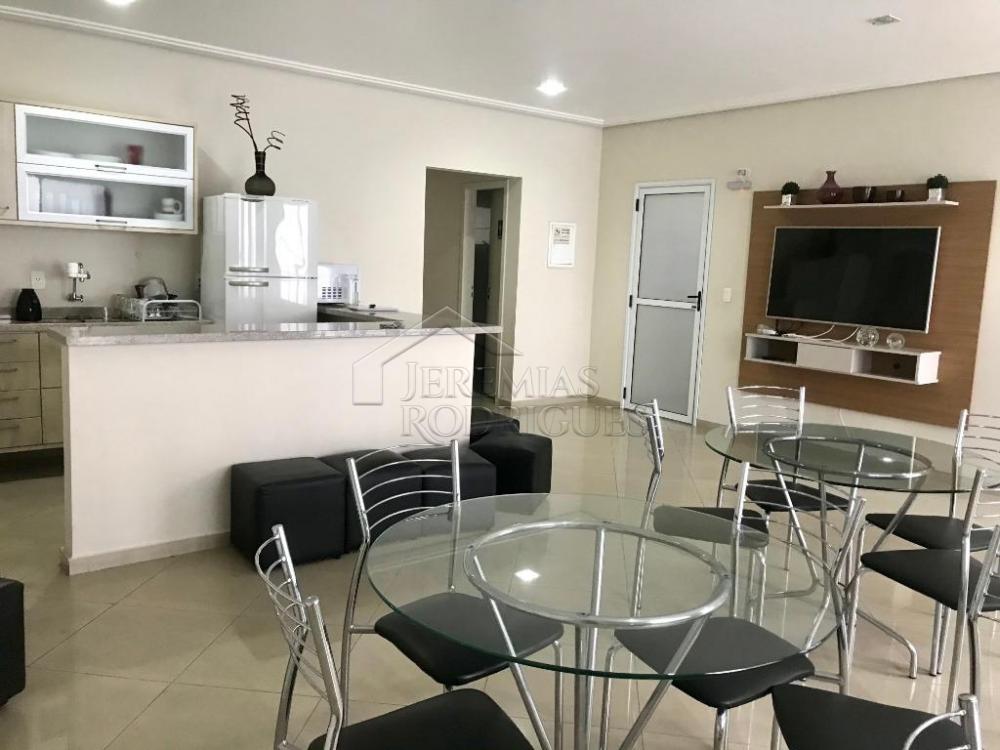 Cobertura duplex à venda no Edifício San Paolo em Taubaté/SP. 