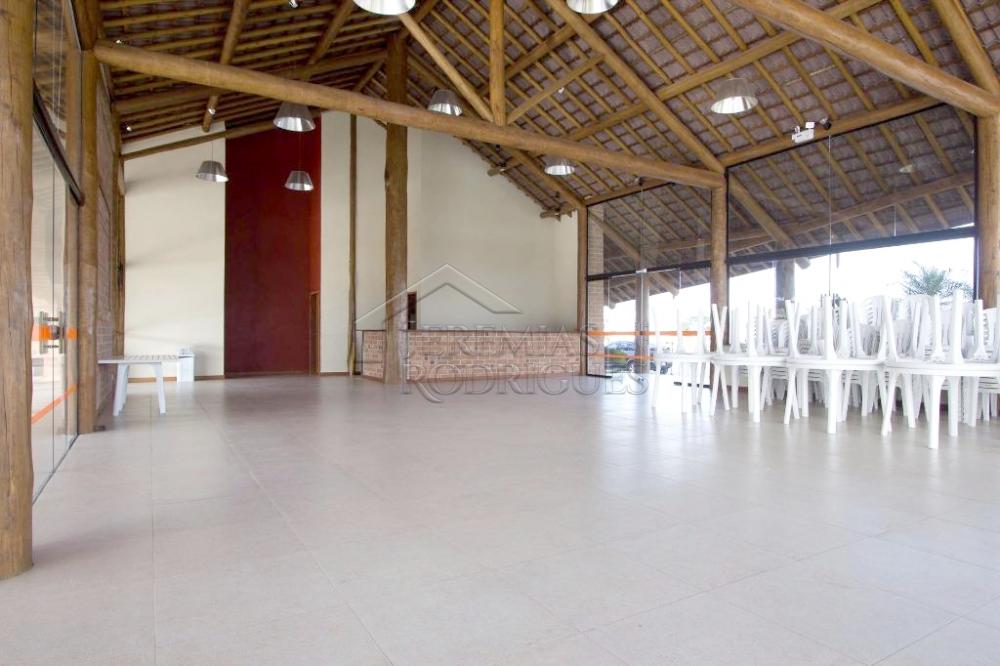 Casa para venda e locação com 3 dormitórios no Condomínio Tecoara em Taubaté/SP.