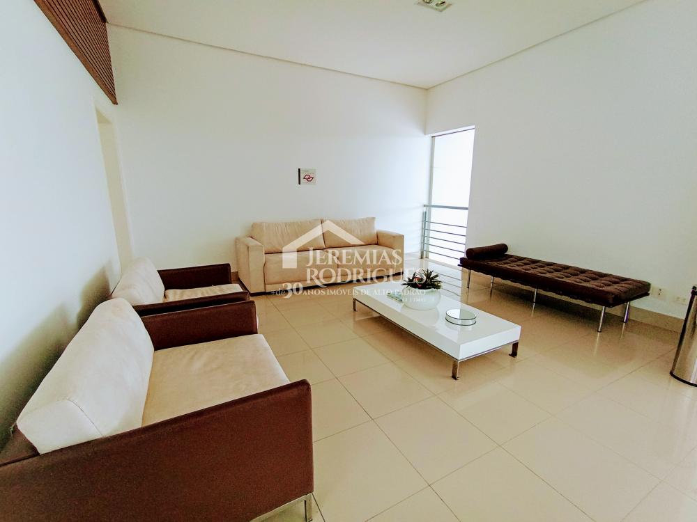 Casa à venda com 4 suítes no Condomínio Residencial Alphaville II em São José dos Campos/SP.