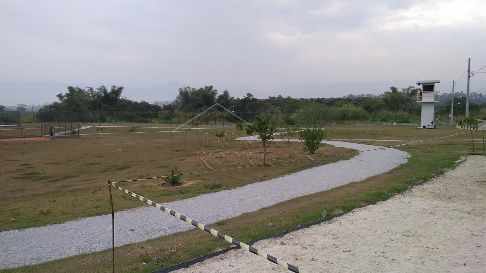 A Imobiliária Jeremias Rodrigues Imóveis de Alto Padrão disponibiliza para venda essa casa no Condomínio Morada do Visconde em Tremembé/SP.