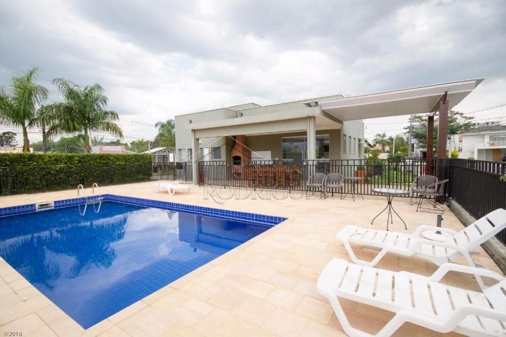 Casa para venda e locação com 4 dormitórios no Condomínio Jatobá em Tremembé/SP.