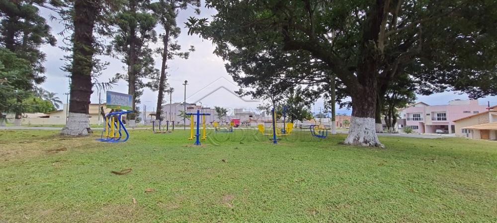 Casa à venda no Condomínio Parque das Araucárias em Tremembé/SP. 