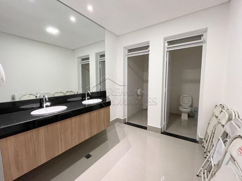 Apartamento para venda e locação no Edifício Grand Terrace em Taubaté/SP. 