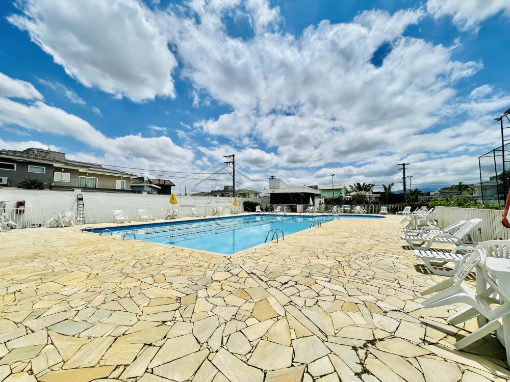 Casa com 3 quartos, 252 m²- Condomínio Campos do Conde Chamboard - Tremembé/SP