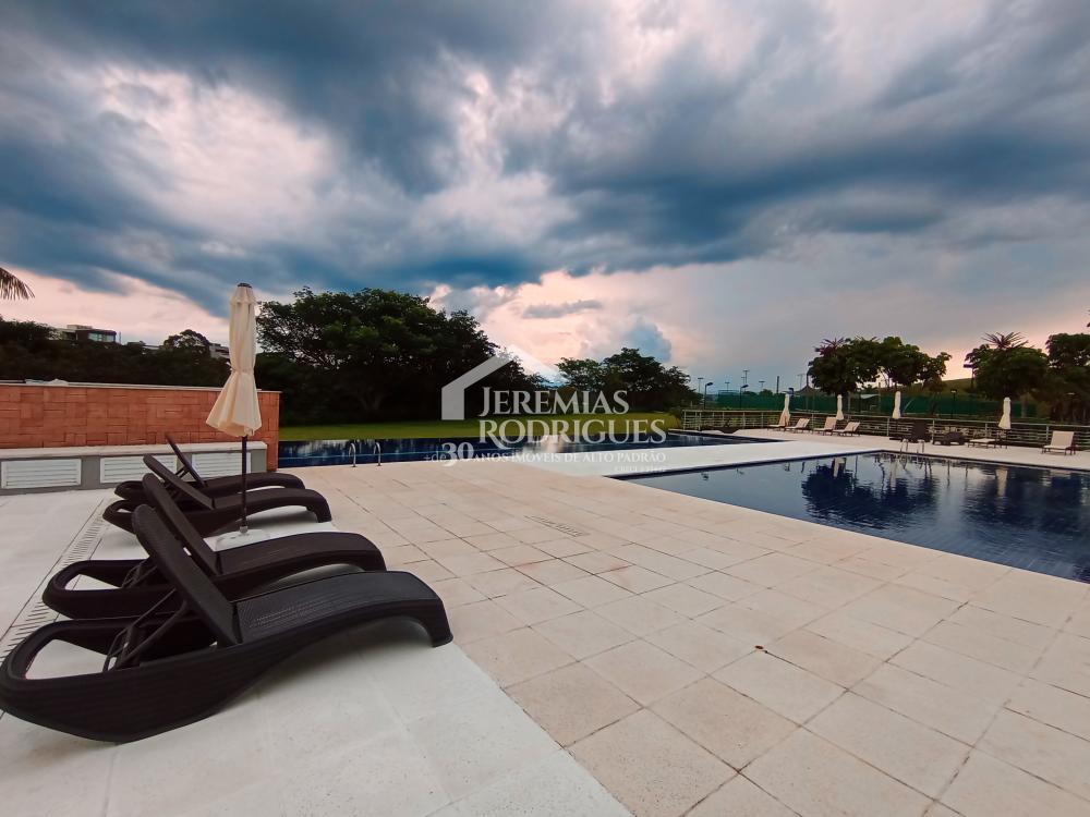 Casa à venda com 4 suítes no Condomínio Residencial Alphaville II em São José dos Campos/SP.