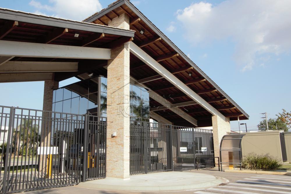 Casa à venda com 4 dormitórios no Condomínio Terras de San Marco em Taubaté/SP.