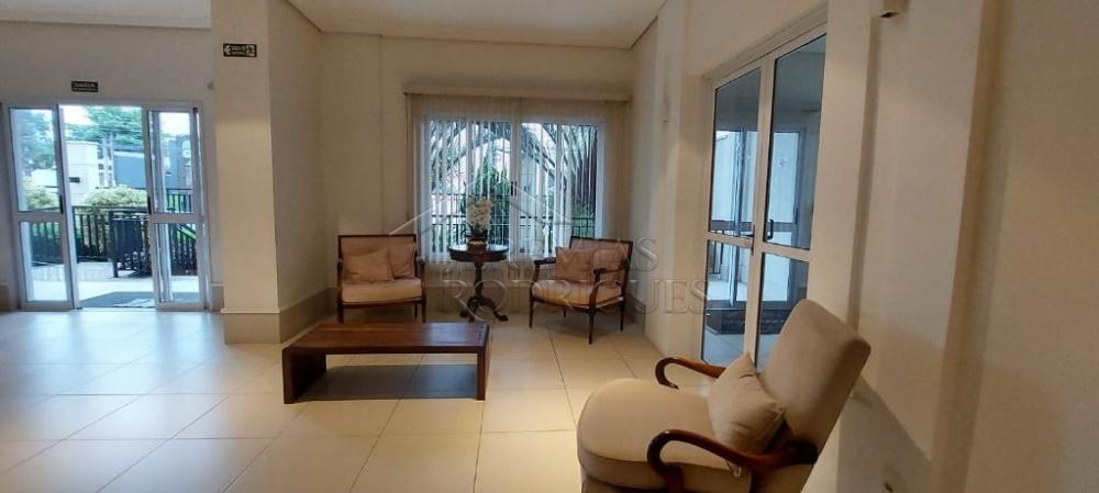 Apartamento à venda no Edifício Sauípe em Taubaté/SP.
