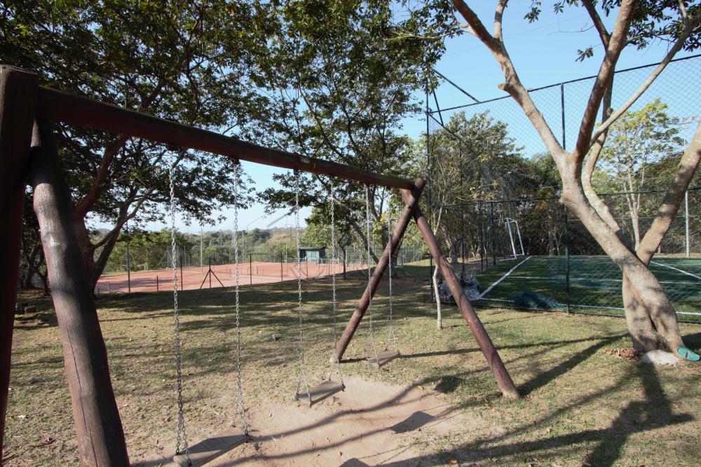 Casa à venda com 4 dormitórios no Condomínio Terras de San Marco em Taubaté/SP.