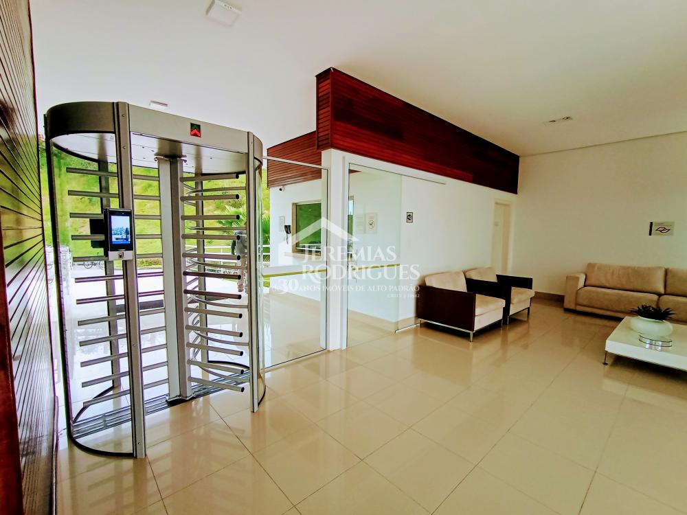 Casa à venda com 4 suítes no Condomínio Residencial Alphaville II em São José dos Campos/SP.