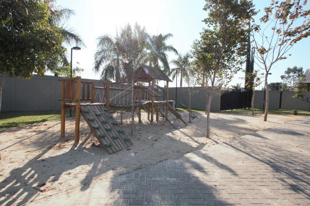 Casa à venda com 4 dormitórios no Condomínio Terras de San Marco em Taubaté/SP.