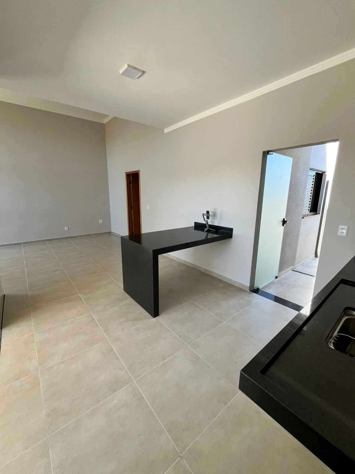 Casa à venda no Santa Clara – 3 quartos, suíte, área gourmet | Pindamonhangaba